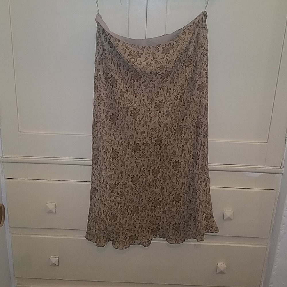 Light brown skirt